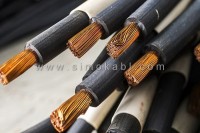 فروش انواع سیم برق در رنگ بندی ( بیش از ده نوع رنگ )